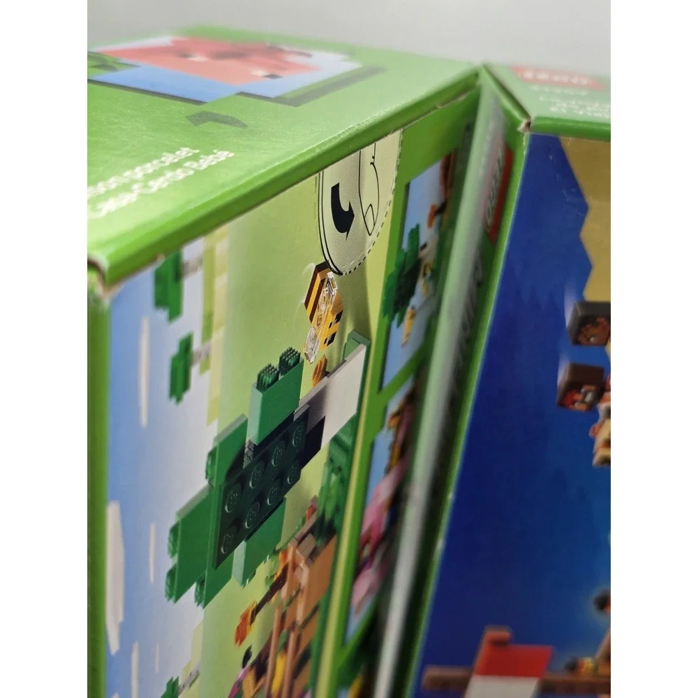 2 Lot - LEGO Minecraft 21268 The Baby Pig House &‎ 21259 The Pirate Ship Voyage